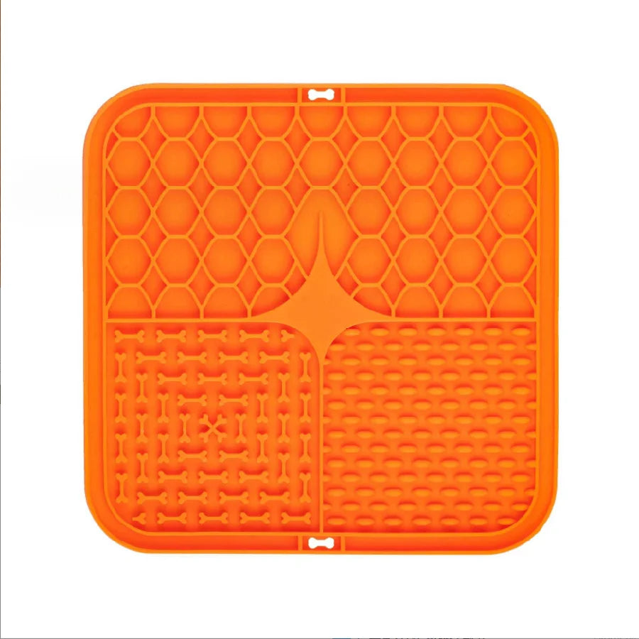 Silicone Pet Licking Pad – Slow Feeder with Suction Cups